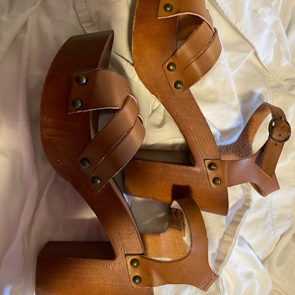 Steve Madden size 8 heeled sandals - Picture 4 of 4